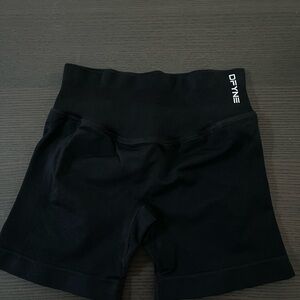 dfyne short